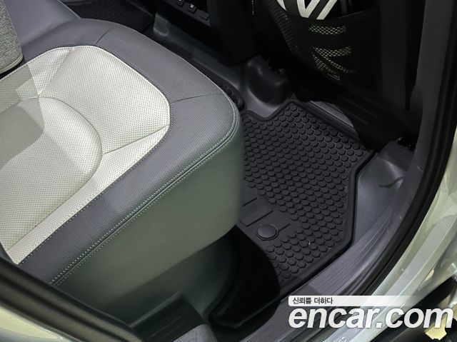 Land Rover Defender 110 D300 X-Dynamic HSE