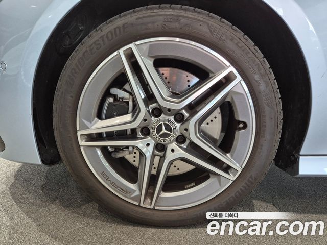 Mercedes-Benz CLA-Class CLA250 4MATIC