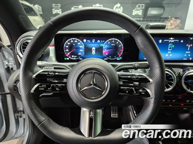 Mercedes-Benz CLA-Class CLA250 4MATIC