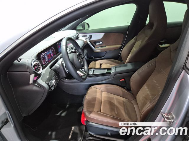 Mercedes-Benz CLA-Class CLA250 4MATIC