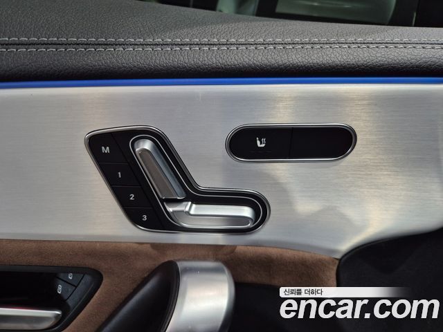 Mercedes-Benz CLA-Class CLA250 4MATIC