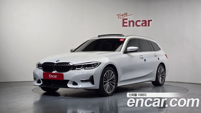 BMW 3-Series 320i Touring Luxury
