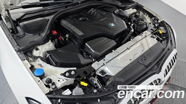 BMW 3-Series 320i Touring Luxury