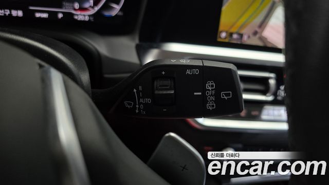 BMW 3-Series 320i Touring Luxury