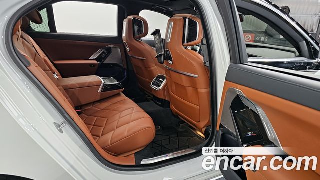 BMW 7-Series 740d xDrive M Sport