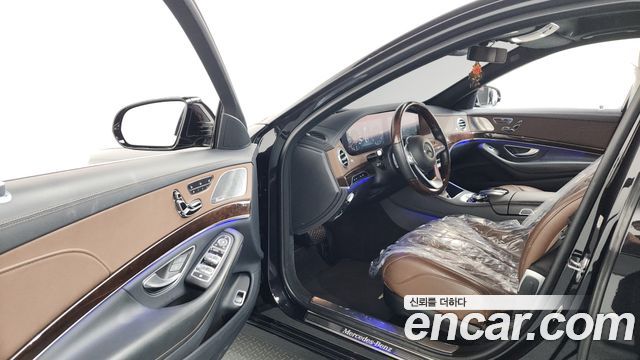 Mercedes-Benz S-Class S560L 4MATIC