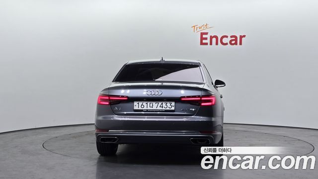 Audi A4 40 TFSI Premium