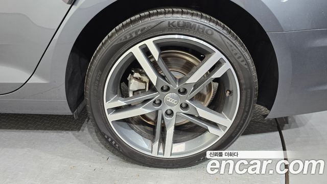 Audi A4 40 TFSI Premium