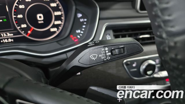 Audi A4 40 TFSI Premium