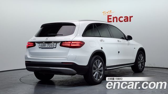 Mercedes-Benz GLC-Class GLC350e 4MATIC