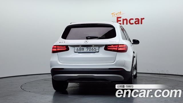 Mercedes-Benz GLC-Class GLC350e 4MATIC