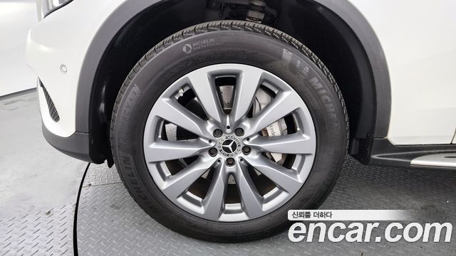 Mercedes-Benz GLC-Class GLC350e 4MATIC