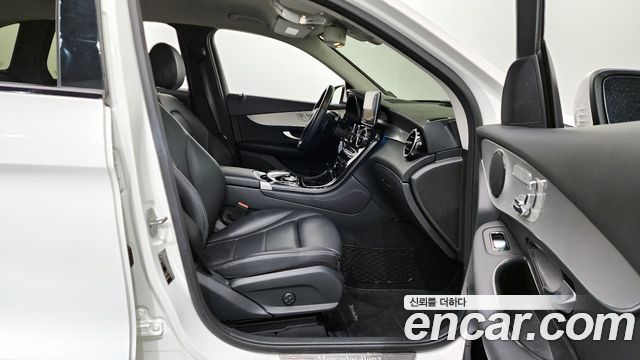 Mercedes-Benz GLC-Class GLC350e 4MATIC