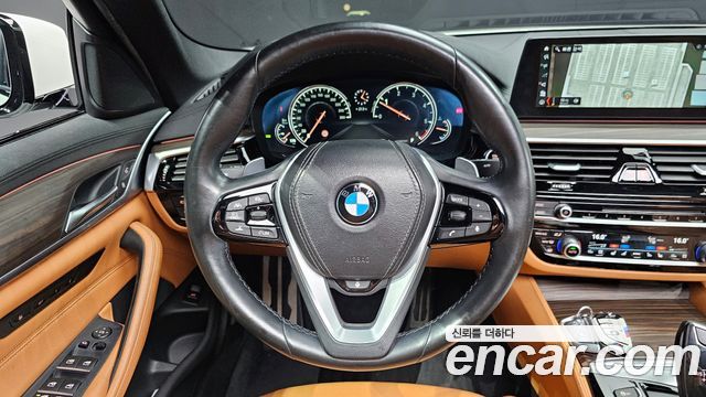 BMW 5-Series 520d xDrive M Sport Package Plus