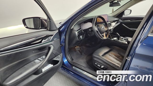 BMW 5-Series 523d Luxury