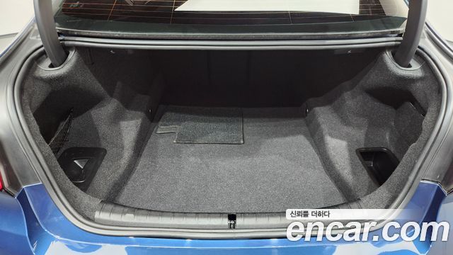 BMW 5-Series 523d Luxury