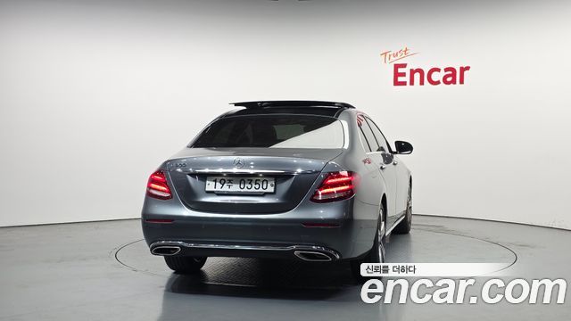 Mercedes-Benz E-Class E300 Avantgarde