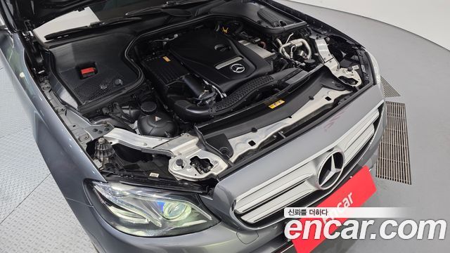 Mercedes-Benz E-Class E300 Avantgarde