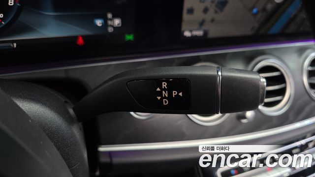 Mercedes-Benz E-Class E300 Avantgarde