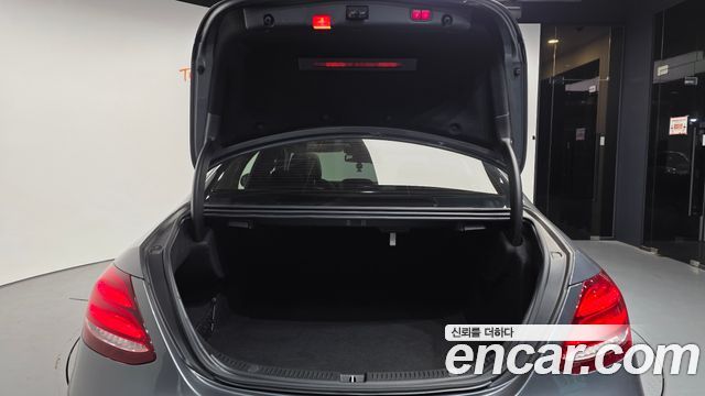 Mercedes-Benz E-Class E300 Avantgarde