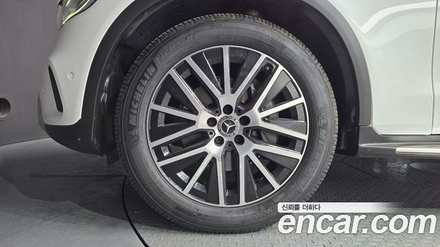 Mercedes-Benz GLC-Class GLC300 4MATIC