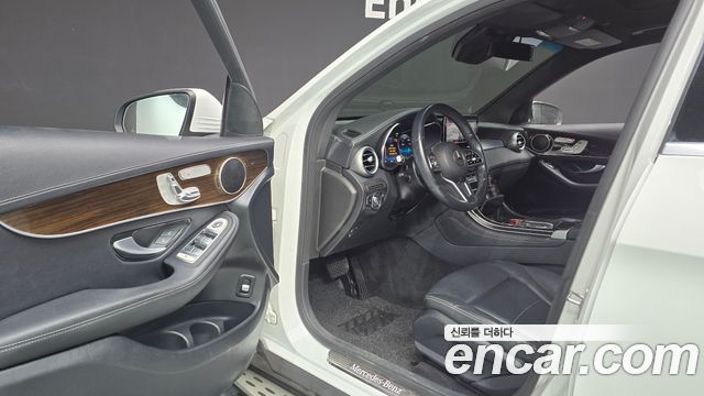 Mercedes-Benz GLC-Class GLC300 4MATIC