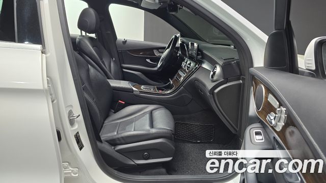 Mercedes-Benz GLC-Class GLC300 4MATIC