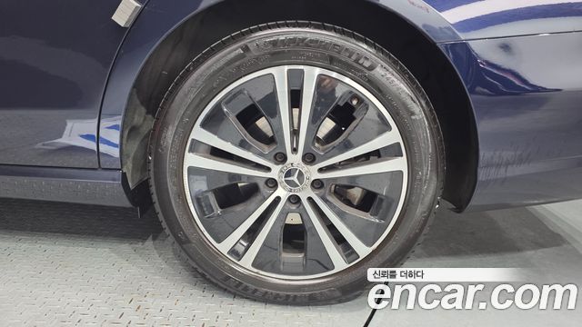 Mercedes-Benz E-Class E250 Avantgarde