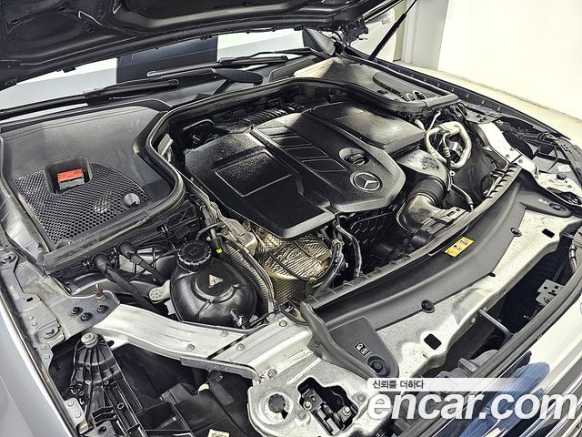 Mercedes-Benz E-Class E220d 4MATIC Exclusive