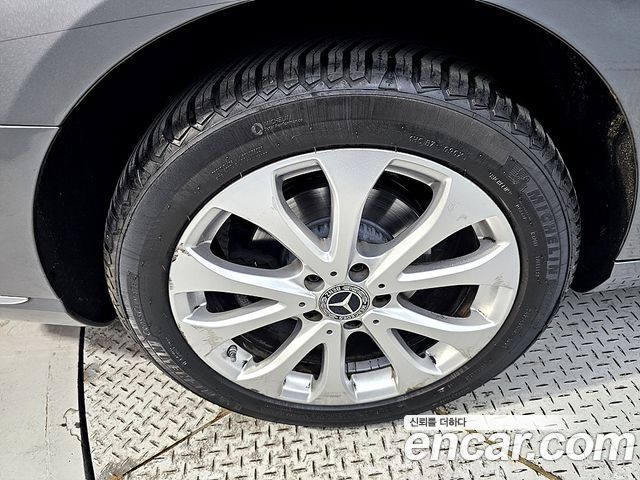 Mercedes-Benz E-Class E220d 4MATIC Exclusive