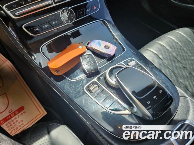 Mercedes-Benz E-Class E300 4MATIC Exclusive