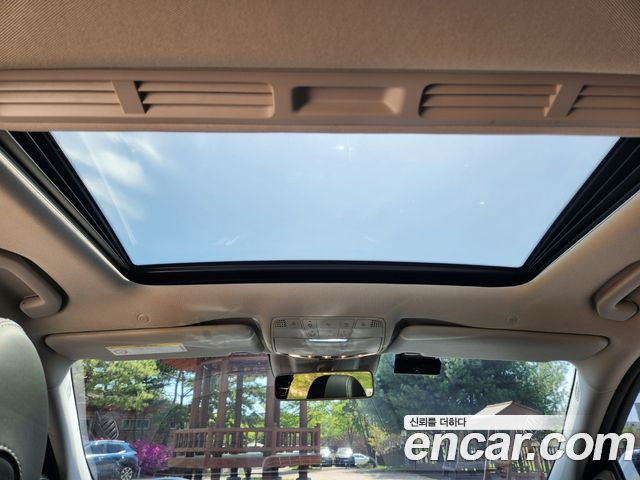Mercedes-Benz E-Class E300 4MATIC Exclusive