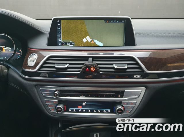 BMW 7-Series 750Li xDrive