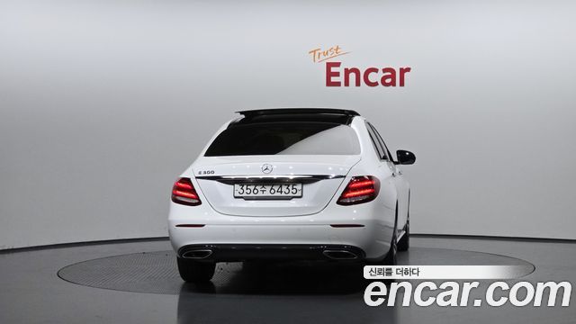 Mercedes-Benz E-Class E300 Avantgarde