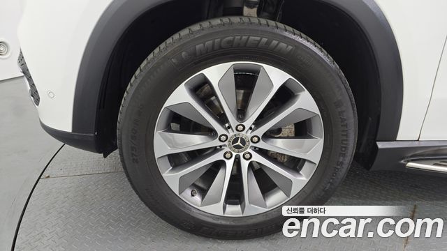 Mercedes-Benz GLE-Class GLE300d 4MATIC