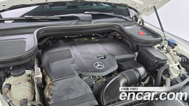 Mercedes-Benz GLE-Class GLE300d 4MATIC