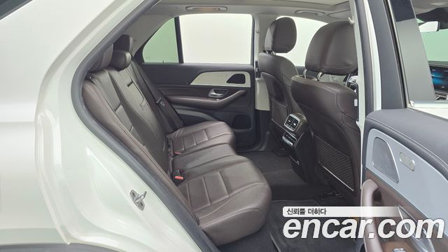 Mercedes-Benz GLE-Class GLE300d 4MATIC