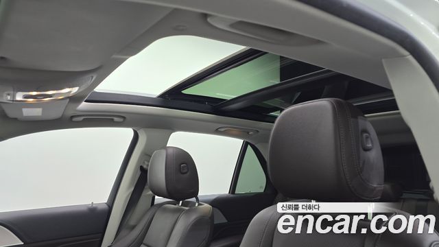 Mercedes-Benz GLE-Class GLE300d 4MATIC