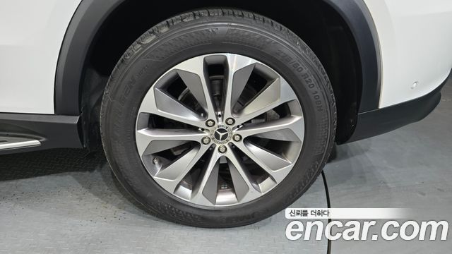 Mercedes-Benz GLE-Class GLE300d 4MATIC