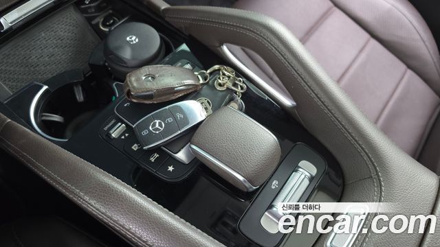 Mercedes-Benz GLE-Class GLE300d 4MATIC