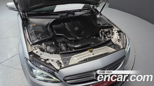 Mercedes-Benz C-Class C220 d Avantgarde
