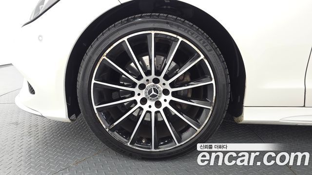 Mercedes-Benz CLS-Class CLS250 d 4MATIC AMG Line