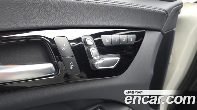 Mercedes-Benz CLS-Class CLS250 d 4MATIC AMG Line