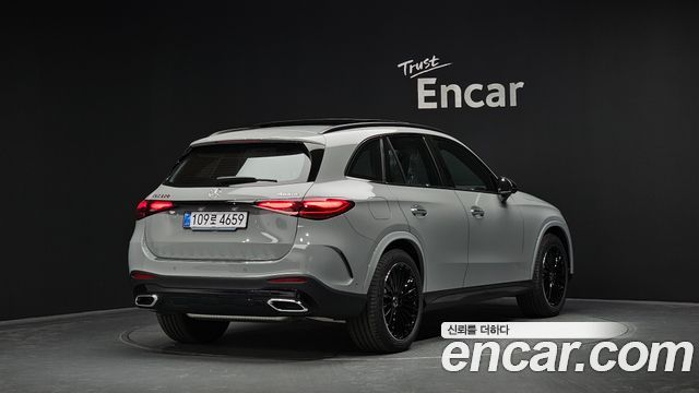 Mercedes-Benz GLC-Class GLC300 4MATIC AMG Line