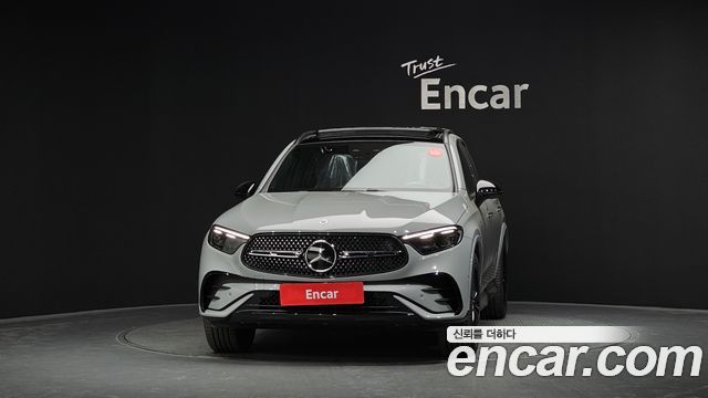 Mercedes-Benz GLC-Class GLC300 4MATIC AMG Line