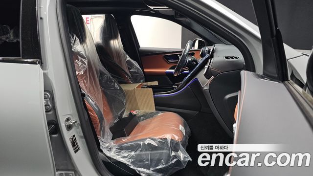 Mercedes-Benz GLC-Class GLC300 4MATIC AMG Line