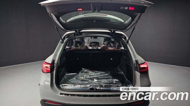 Mercedes-Benz GLC-Class GLC300 4MATIC AMG Line