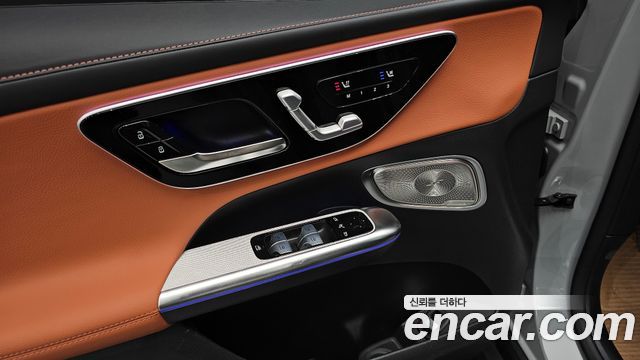 Mercedes-Benz GLC-Class GLC300 4MATIC AMG Line
