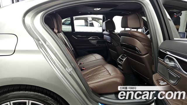 BMW 7-Series 730d xDrive M Sport