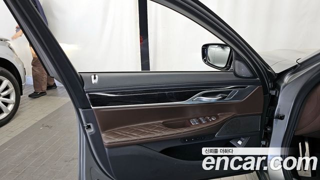 BMW 7-Series 730d xDrive M Sport